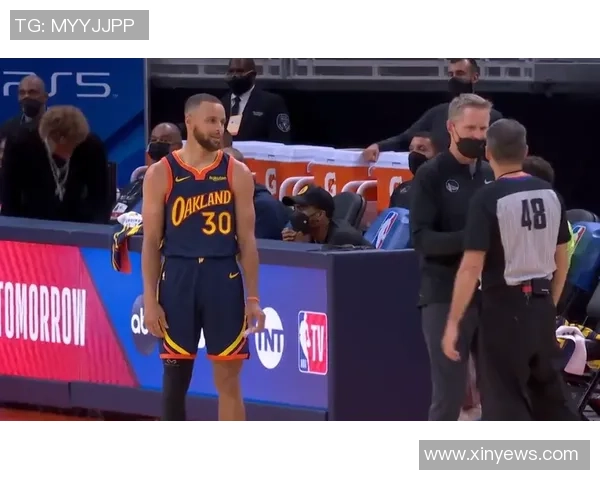 库里半场14投9中三分5记砍下24分力撑勇士攻防表现亮眼